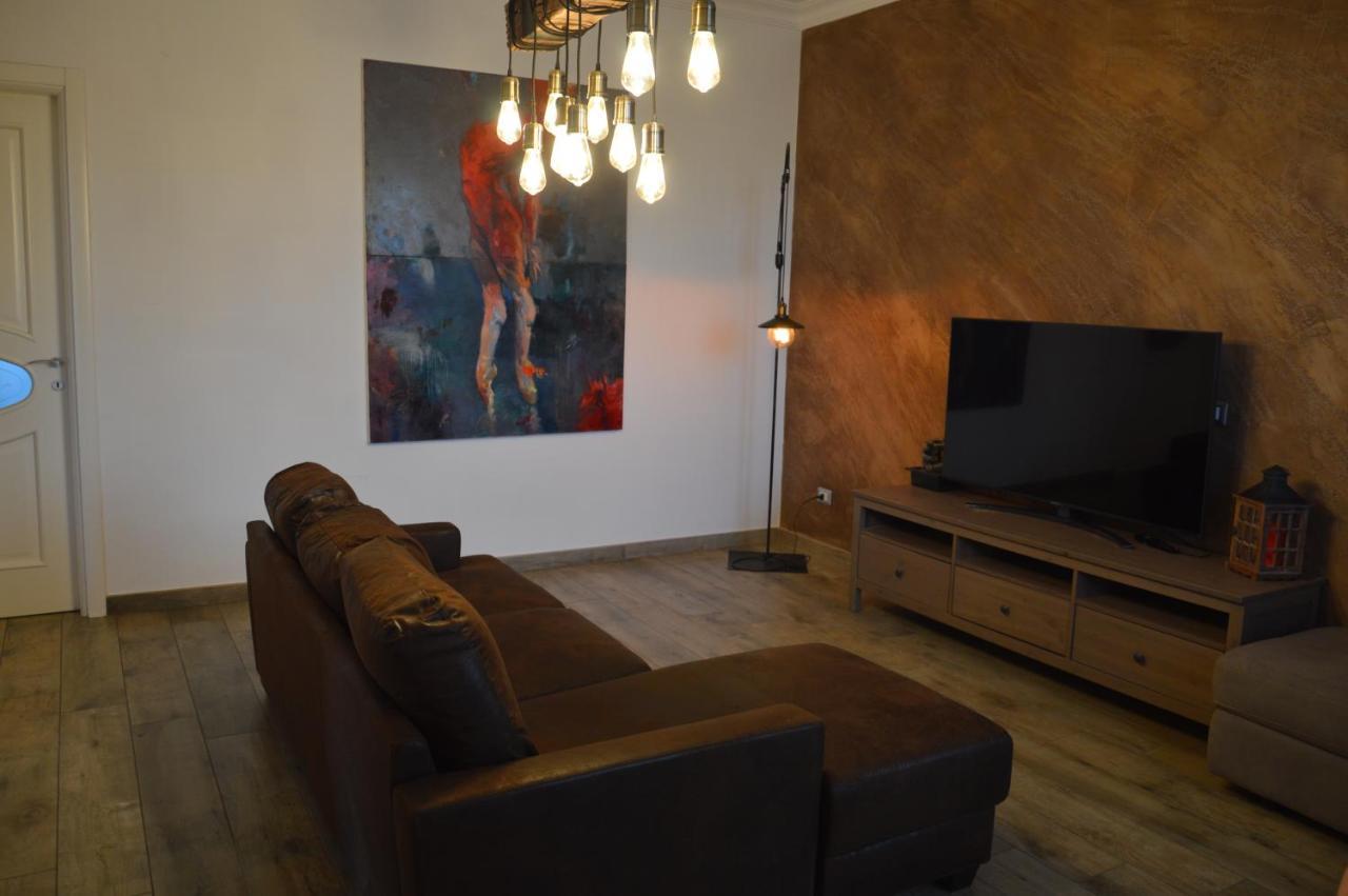 לינה וארוחת בוקר פוזולי La Casa Di Barry מראה חיצוני תמונה